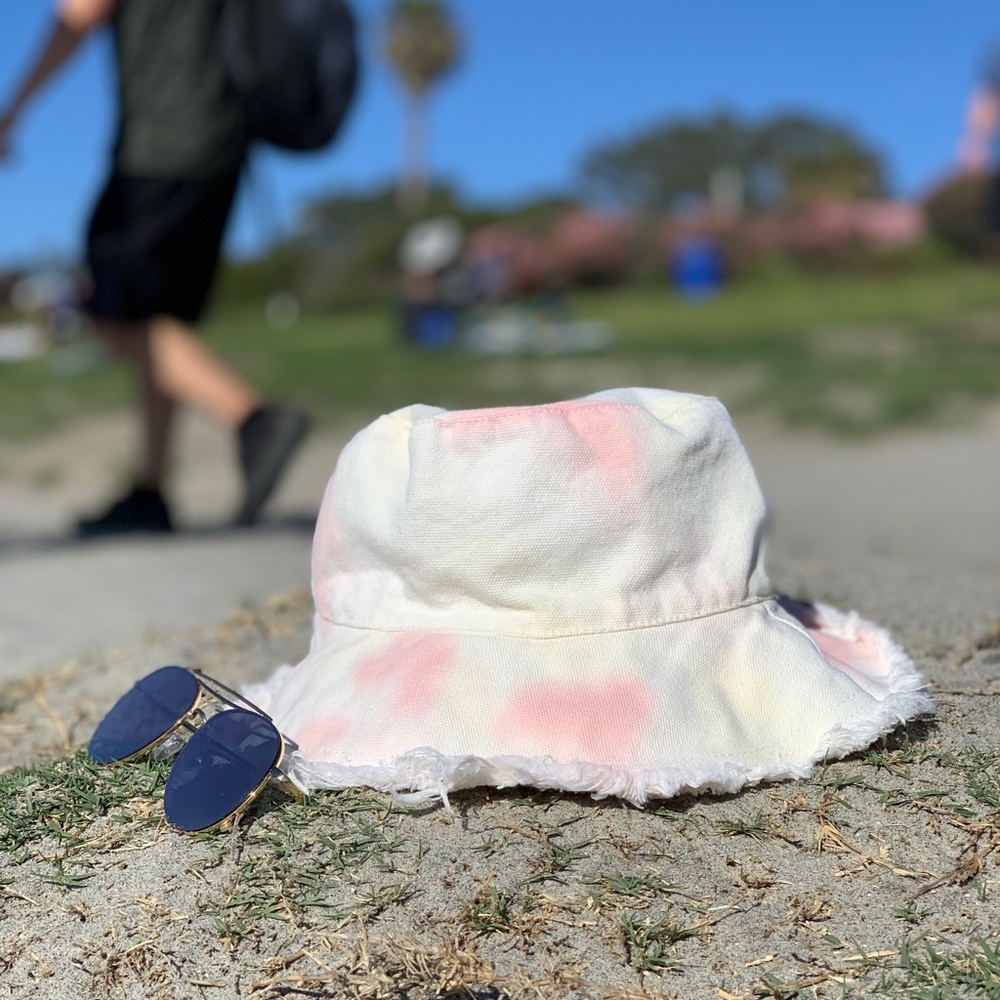 JACQUEMUS-Style Bucket Hat